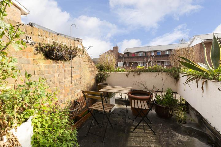 Stunning Sharers House Bransdale Close, West Hampstead